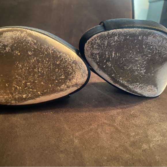 Used Badgley Mischka Black Stiletto Heels with Crystal Embellishment size 9.5 - Picture 7 of 13